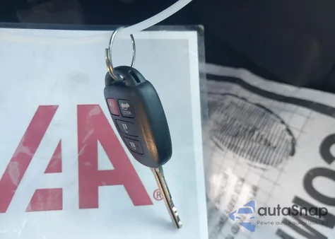 2019 Toyota Corolla Le z USA, uszkodzony, nr VIN 2T1BURHE4KC178424